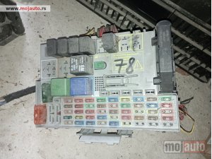 Glavna slika -  Tabla sa osiguracima za Opel Astra G - MojAuto