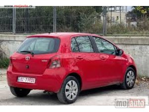 polovni delovi  Toyota Yaris