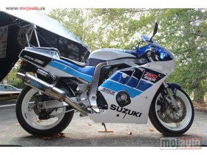 Glavna slika - Suzuki GSXR 400 UNIKAT! - MojAuto