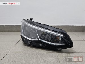 polovni delovi  Golf 8 / 5H / 2020-2024 / Desni far / LED / ORIGINAL