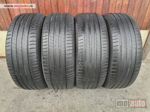 polovni delovi  3037. Gume PIRELLI 18-ice, LETNJE 235/55, Šara 5,0 mm, DOT 4120
