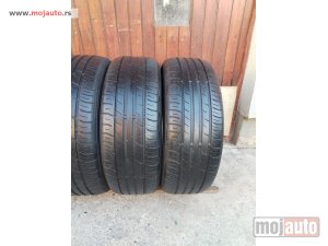 polovni delovi  3048. Gume FALKEN 16-ice, LETNJE 215/60, Šara 4,8 mm