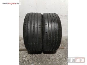 polovni delovi  3064. Gume GOODYEAR 18-ice, LETNJE 235/45, Šara 5,8 mm, DOT 2321