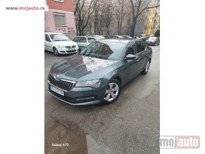 polovni Automobil Škoda Superb ambijent 