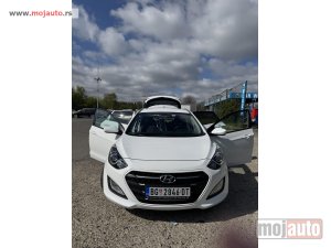 Glavna slika - Hyundai i30 crw - MojAuto