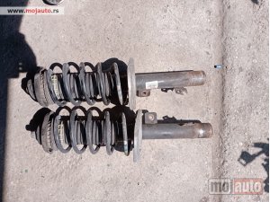 polovni delovi  Prednji amortizeri 1.4hdi za Peugeot 207