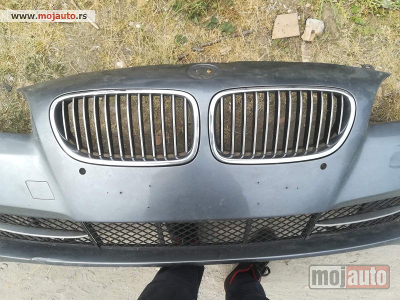 Glavna slika -  BMW 5 F10 prednji branik - MojAuto