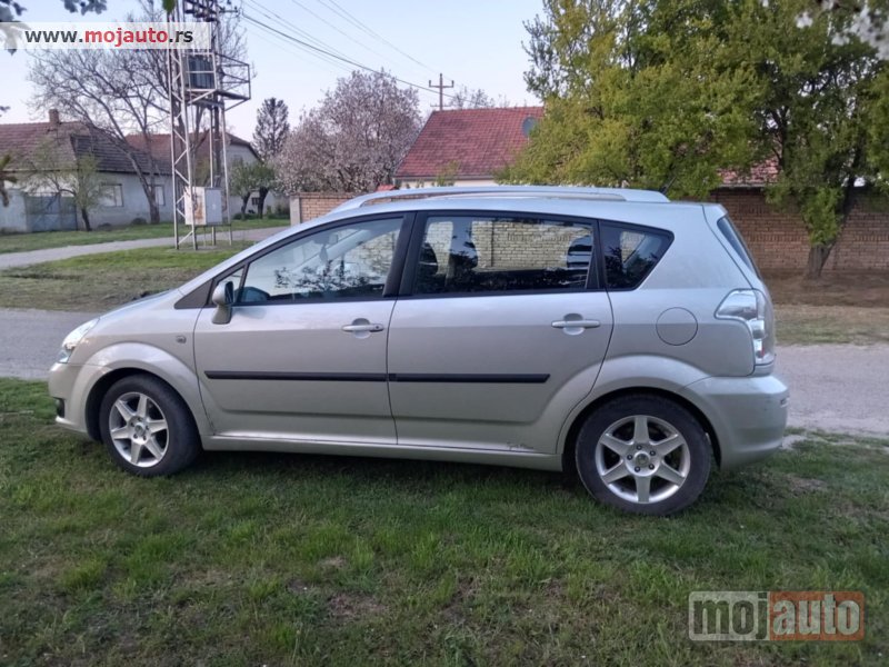 Glavna slika - Toyota Corolla Verso   - MojAuto