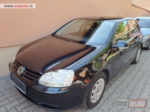 VW Golf 5 1.6 8V 