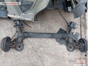 polovni delovi  Zadnji most za Peugeot 207