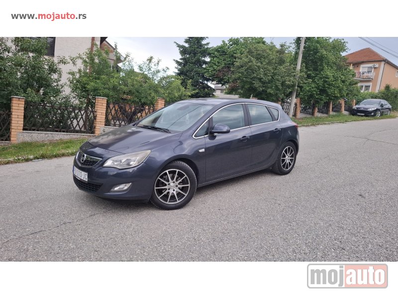 Glavna slika - Opel Astra J 1.7 CDTI NOVA  - MojAuto