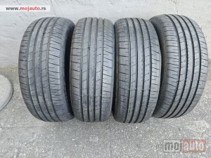 polovni delovi  215 55 18 letnje gridgestone kao novo