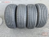 polovni delovi  215 55 18 letnje gridgestone kao novo