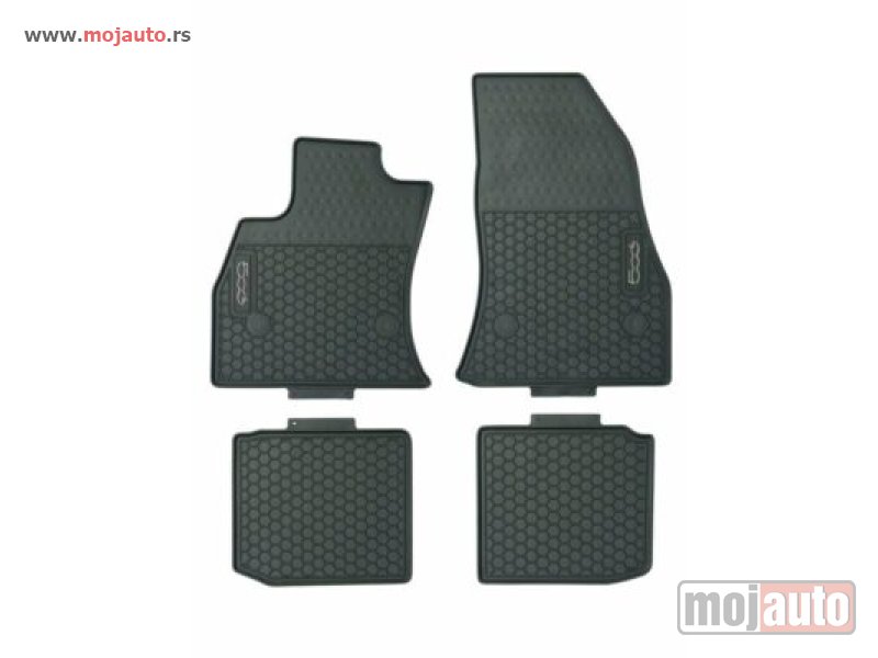 Glavna slika -  Fiat 500L tipske patosnice sa logom. - MojAuto