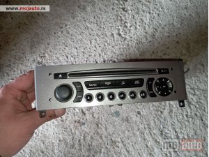 polovni delovi  Radio CD za Peugeot 308