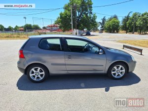 polovni Automobil VW Golf 5 1.6 8V 