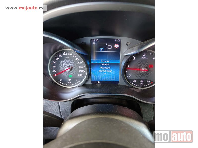 Glavna slika - Mercedes GLC 250 GLC 300  - MojAuto