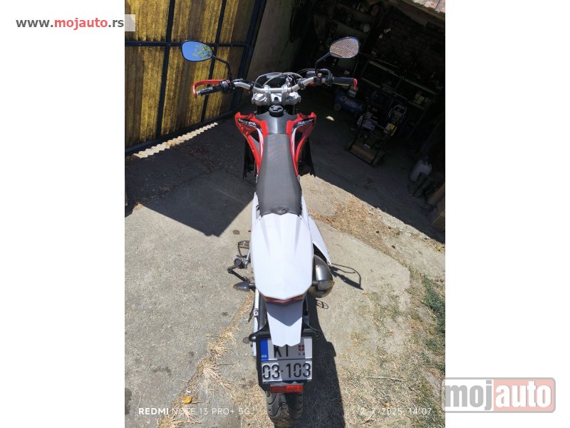 Glavna slika - Husqvarna SMS125 - MojAuto