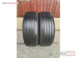 polovni delovi  3053. Gume FALKEN 17-ice, LETNJE 215/55, Šara 5,5 mm, DOT 0421