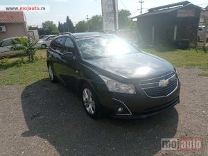 polovni Automobil Chevrolet Cruze 1.7 CDTI SW 