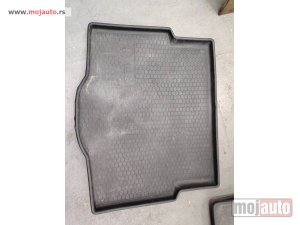  Alfa Romeo 159 kadica gepeka Originalni delovi  Moguca ugradnja delova  Alfa Romeo 147-156-166-159-GT-MiTo-Giulietta Fiat bravo 2 - croma -grande punto -multipla 2 -punto 3 -stilo-idea Freemont Panda 3 500L Lancia ypsilon-delta-musa-lybra  Ukoliko zelite