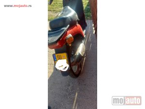 Glavna slika - Piaggio Free ptt - MojAuto