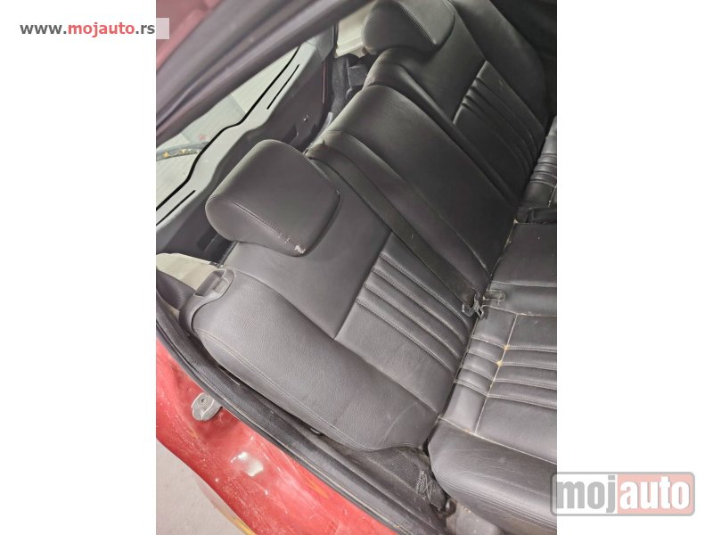 Glavna slika -  Alfa Romeo 147 5v kožni enterijer Originalni delovi  Moguca ugradnja delova  Alfa Romeo 147-156-166-159-GT-MiTo-Giulietta Fiat bravo 2 - croma -grande punto -multipla 2 -punto 3 -stilo-idea Freemont Panda 3 500L Lancia ypsilon-delta-musa-lybra  Ukoliko ze - MojAuto