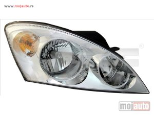 NOVI: delovi  KIA Ceed 5 Vrata Far Desni 07-10, NOVO