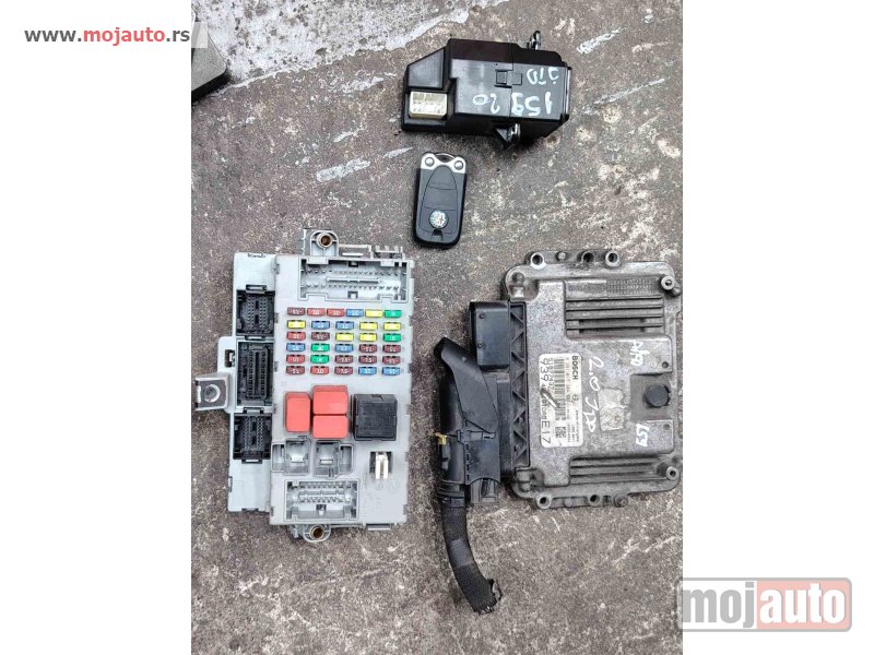 Glavna slika -  Alfa Romeo 159 2.0 jtd kompletan racunar Originalni delovi  Moguca ugradnja delova  Alfa Romeo 147-156-166-159-GT-MiTo-Giulietta Fiat bravo 2 - croma -grande punto -multipla 2 -punto 3 -stilo-idea Freemont Panda 3 500L Lancia ypsilon-delta-musa-lybra  Uko - MojAuto