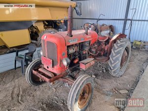 polovni Traktor IMT Oldtajmer Nuffield Universal 3