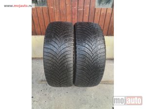 polovni delovi  3210. Gume FIRESTONE 19-ice, ZIMSKE 225/45, Šara 6,0 mm, DOT 4021