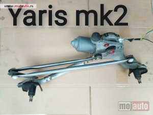 polovni delovi  Yaris serija 2 motor brisaca