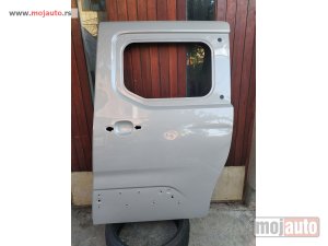 polovni delovi  Bocna vrata leva Citroen Berlingo, Peugeot  Rifter, Opel Combo E, Toyota ProAce City, Fiat Doblo 3, od 2018.-2025. god.