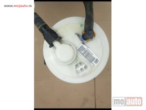polovni delovi  Yaris benzinska pumpa