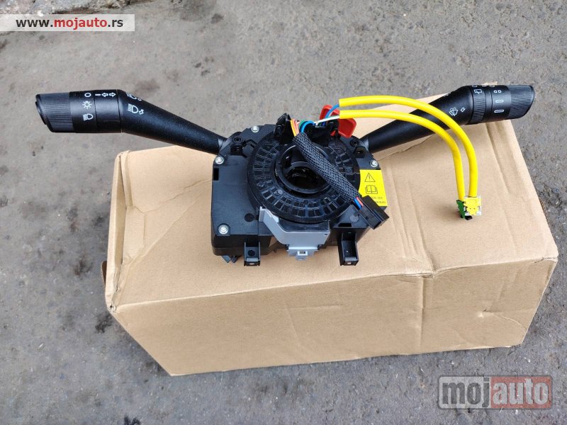 Glavna slika -  Grande Punto ablender NOV Originalni delovi  Moguca ugradnja delova  Alfa Romeo 147-156-166-159-GT-MiTo-Giulietta Fiat bravo 2 - croma -grande punto -multipla 2 -punto 3 -stilo-idea Freemont Panda 3 500L Lancia ypsilon-delta-musa-lybra  Ukoliko zelite da - MojAuto