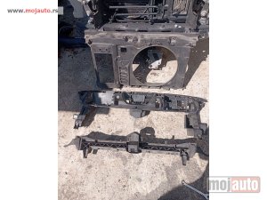 polovni delovi  Prsa za Peugeot 3008