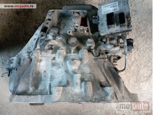 polovni delovi  Menjac automatski 1.6ehdi za Peugeot 3008