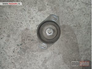 polovni delovi  Nosac menjaca za Peugeot 3008