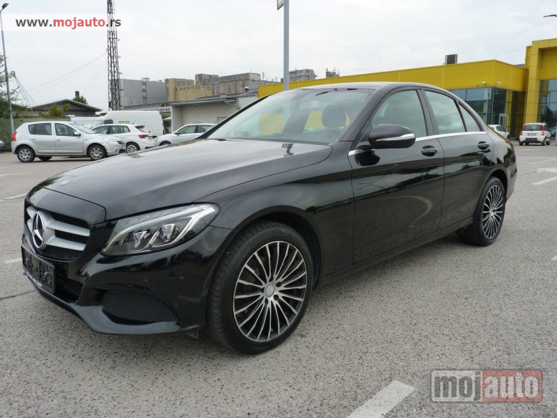 Glavna slika - Mercedes C 200   - MojAuto