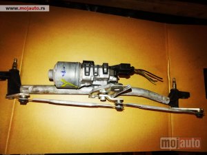 polovni delovi  Lancia y 2003/2011 motor brisaca