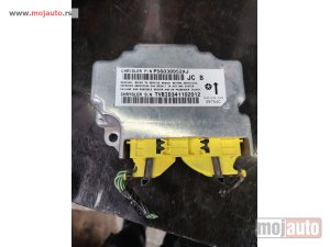 Glavna slika -  Fiat Freemont airbeg centrala Originalni delovi  Moguca ugradnja delova  Alfa Romeo 147-156-166-159-GT-MiTo-Giulietta Fiat bravo 2 - croma -grande punto -multipla 2 -punto 3 -stilo-idea Freemont Panda 3 500L 500 Lancia ypsilon-delta-musa-lybra  Ukoliko ze - MojAuto