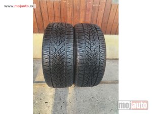 polovni delovi  3255. Gume DUNLOP 17-ice, ZIMSKE 225/45, Šara 7,8 mm