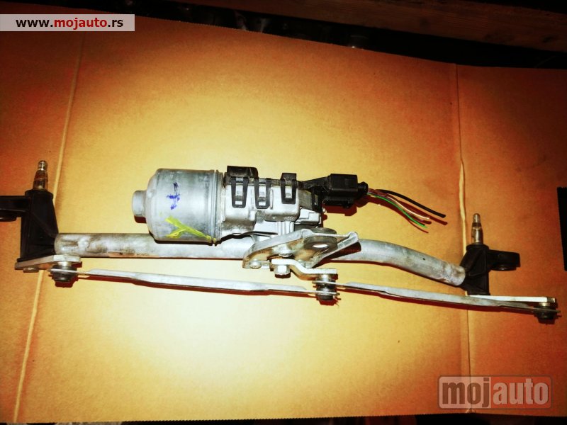 Glavna slika -  Lancia y 2003/2011 motor brisaca - MojAuto