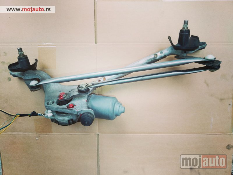 Glavna slika -  Yaris motor brisaca - MojAuto