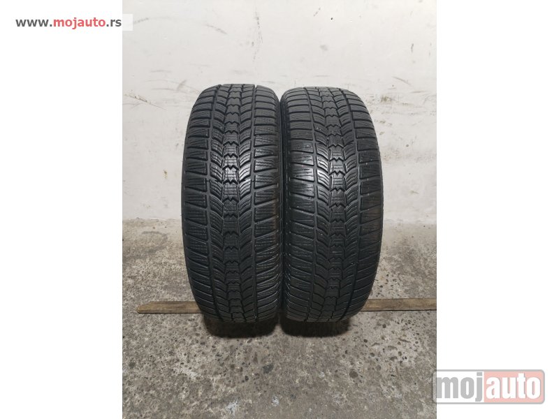 Glavna slika -  3305. Gume SAVA 16-ice, ZIMSKE 205/60, Šara 8,4 mm, DOT 2522 - MojAuto