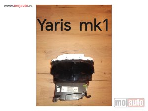 polovni delovi  Yaris mk1 kilometar sat