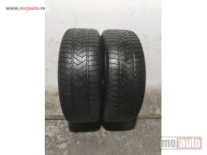 polovni delovi  3409. Gume PIRELLI 18-ice, ZIMSKE 235/60, Šara 5,6 mm
