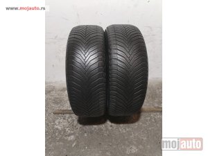 polovni delovi  3418. Gume MICHELIN 19-ice, ZIMSKE 235/55, Šara 4,9 mm, DOT 5223