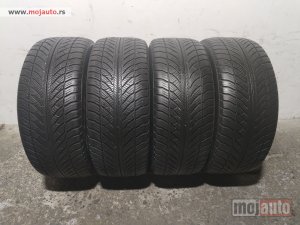 polovni delovi  3426. Gume GOODYEAR 18-ice, ZIMSKE 245/45, Šara 7,1 mm