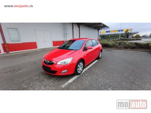 Glavna slika - Opel Astra J  - MojAuto